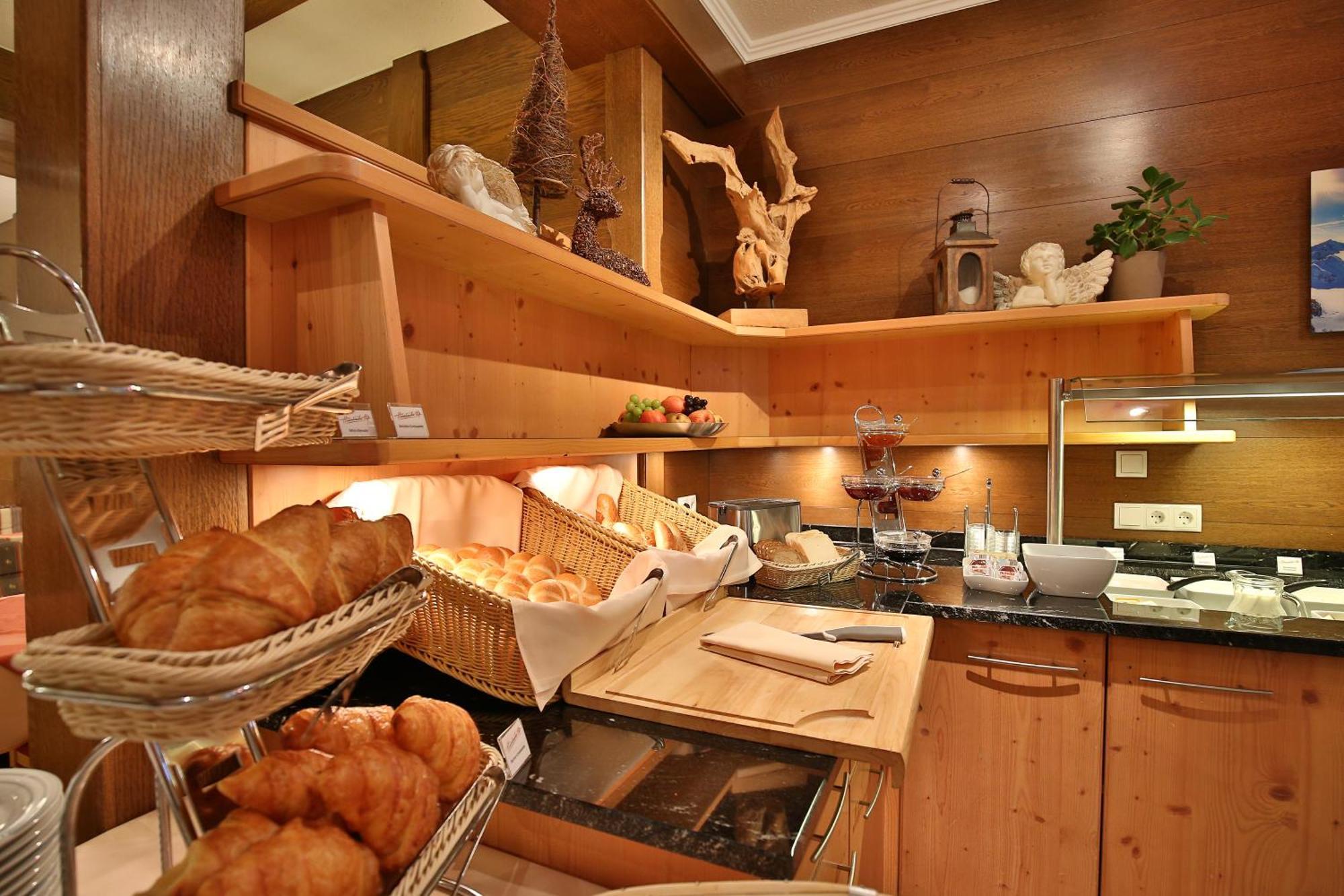 Garni Hainbacherhof 3* Solden